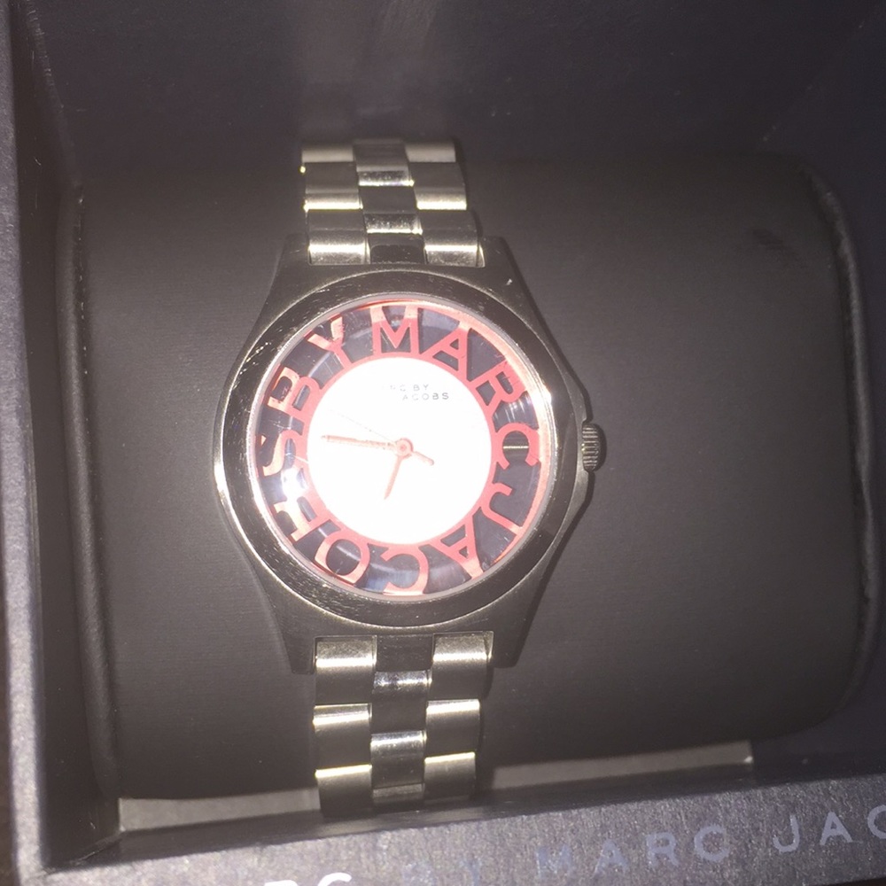 MARC JACOBS WATCH
